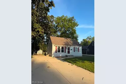 425 Hawkins Drive, Painesville, OH 44077 - Photo 1