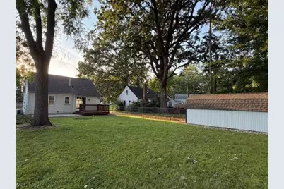 425 Hawkins Drive, Painesville, OH 44077 - Photo 2