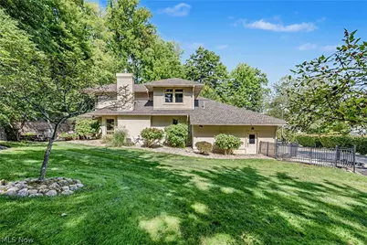 1040 Riverwoods Drive, Akron, OH 44313 - Photo 40