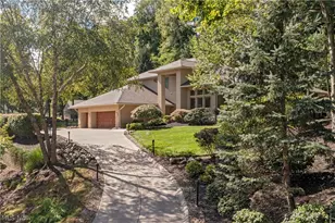 1040 Riverwoods Dr, Akron, OH 44313 - Photo 1