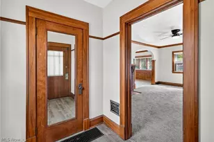 3915 Howard St, Youngstown, OH 44512 - Photo 6