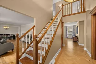717 Wedgewood Dr, Avon Lake, OH 44012 - Photo 4