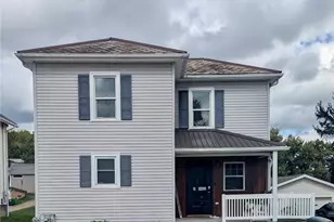 131 Maple St SW, Sugarcreek, OH 44681 - Photo 1