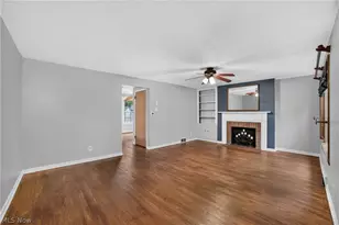 309 Hafely Dr, Lorain, OH 44052 - Photo 4