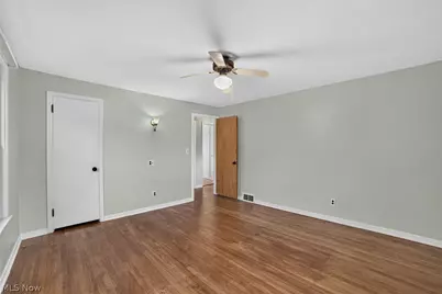 309 Hafely Drive, Lorain, OH 44052 - Photo 18