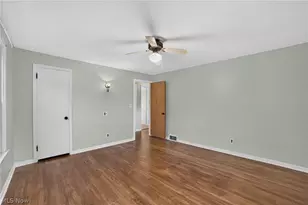 309 Hafely Dr, Lorain, OH 44052 - Photo 18