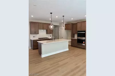 32743 Sandridge Run, Avon Lake, OH 44012 - Photo 4