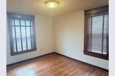 2132 10th Street SW, Akron, OH 44314 - Photo 18