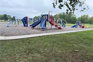 202 Connecticut Dr, Elyria, OH 44035 - Photo 14