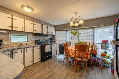 2715 Barn Drive SW, Canton, OH 44706 - Photo 6