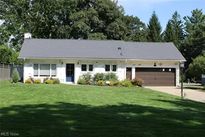 851 Mentor Road, Akron, OH 44303 - Photo 1