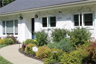 851 Mentor Rd, Akron, OH 44303 - Photo 2