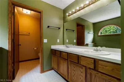 2124 Mount Pleasant Street NE, Canton, OH 44721 - Photo 28