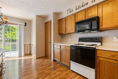 2124 Mount Pleasant Street NE, Canton, OH 44721 - Photo 12