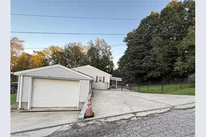 71503 Silhouette Drive, Martins Ferry, OH 43935 - Photo 2