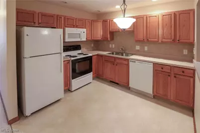 312 W Glen, Elyria, OH 44035 - Photo 6