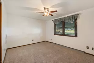 6264 Paris Ave, Louisville, OH 44641 - Photo 14