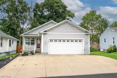 477 Franklin Avenue, Barberton, OH 44203 - Photo 1