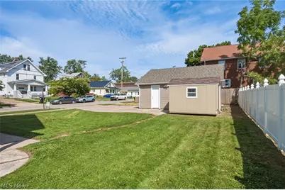 401 7th Street, Fairport Harbor, OH 44077 - Photo 32