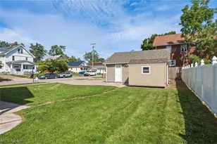 401 7th St, Fairport Harbor, OH 44077 - Photo 32