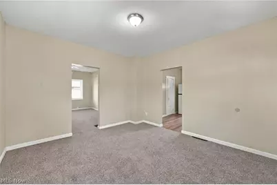 401 7th Street, Fairport Harbor, OH 44077 - Photo 6