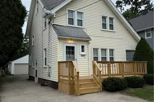 1514 8th St, Cuyahoga Falls, OH 44221 - Photo 2