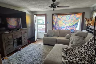 1043 Berwin St, Akron, OH 44310 - Photo 2