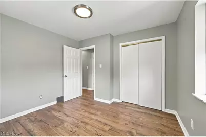 306 E State Street, Barberton, OH 44203 - Photo 24