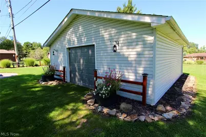 1303 Cherry Lane, Green Hills, OH 44131 - Photo 38
