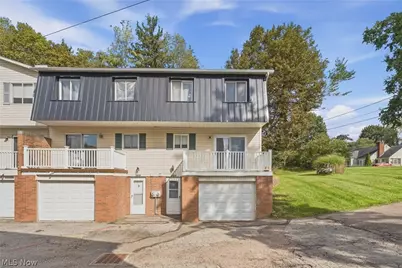 2013 50th Street NW, Canton, OH 44709 - Photo 2