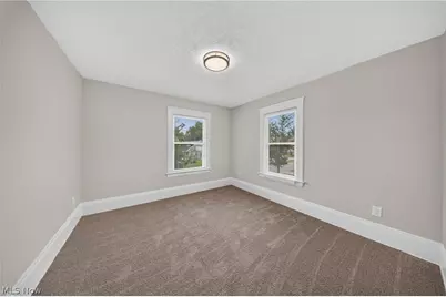 10524 Lee Avenue, Loveland, OH 44106 - Photo 16