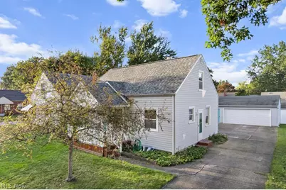 241 Van Buren Avenue, Cuyahoga Falls, OH 44221 - Photo 2