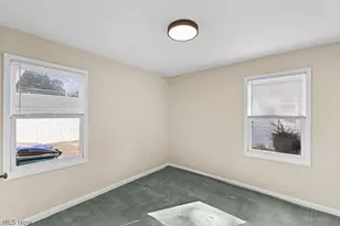 241 Van Buren Ave, Cuyahoga Falls, OH 44221 - Photo 22