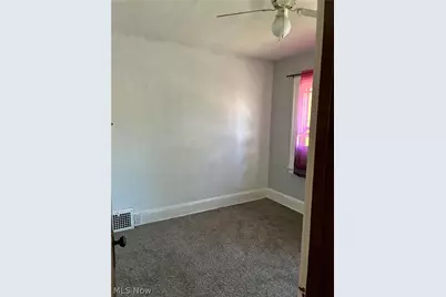 4207 W 38th Street, Loveland, OH 44109 - Photo 6