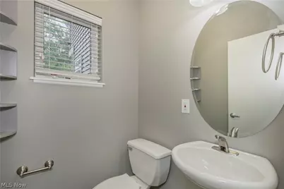 2868 W 11th Street, Loveland, OH 44113 - Photo 18