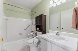 6864 Beacon Dr, Mentor, OH 44060 - Photo 12