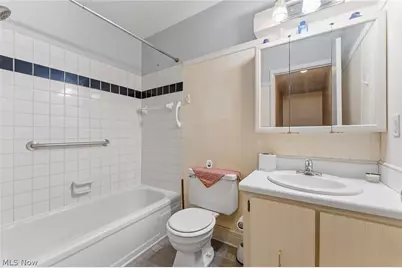 6864 Beacon Drive #D, Mentor, OH 44060 - Photo 14