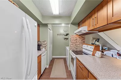 6864 Beacon Drive #D, Mentor, OH 44060 - Photo 4