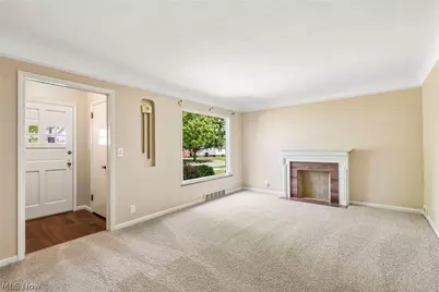 8223 Manorford Drive, Loveland, OH 44129 - Photo 4
