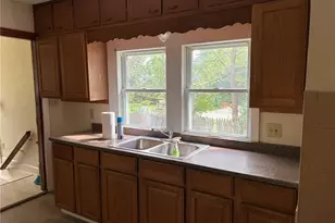 4031 Elyria Ave, Lorain, OH 44055 - Photo 18