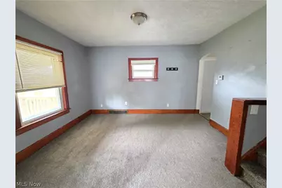 1339 Vane Avenue, Akron, OH 44310 - Photo 8
