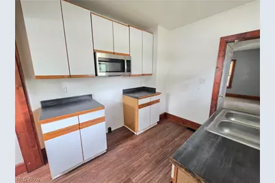 1339 Vane Avenue, Akron, OH 44310 - Photo 12