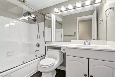 12900 Lake Avenue #1506, Oakwood, OH 44107 - Photo 18