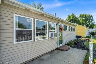 4405 Norfolk Avenue, Lorain, OH 44055 - Photo 6