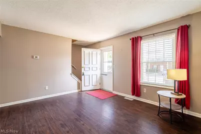 1401 Munroe Falls Avenue, Cuyahoga Falls, OH 44221 - Photo 2