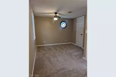 793 Park Avenue, Amherst, OH 44001 - Photo 18