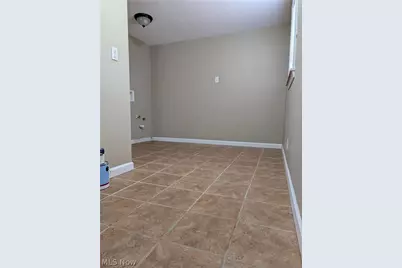 793 Park Avenue, Amherst, OH 44001 - Photo 24