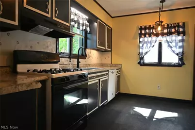842 Day Street, Conneaut, OH 44030 - Photo 10