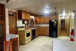 180 Paradise Rd, Painesville Twp, OH 44077 - Photo 6