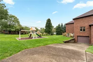 1280 Grenada Dr NE, Canton, OH 44714 - Photo 8